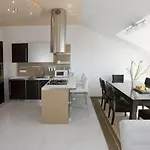 Gudelj דירה פודגורה